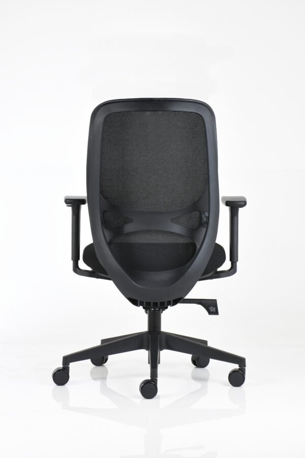 Silla oficina BM 8301 N - OM Mobiliario Silla ejecutiva 8301 N - Sin cabecera - Negra