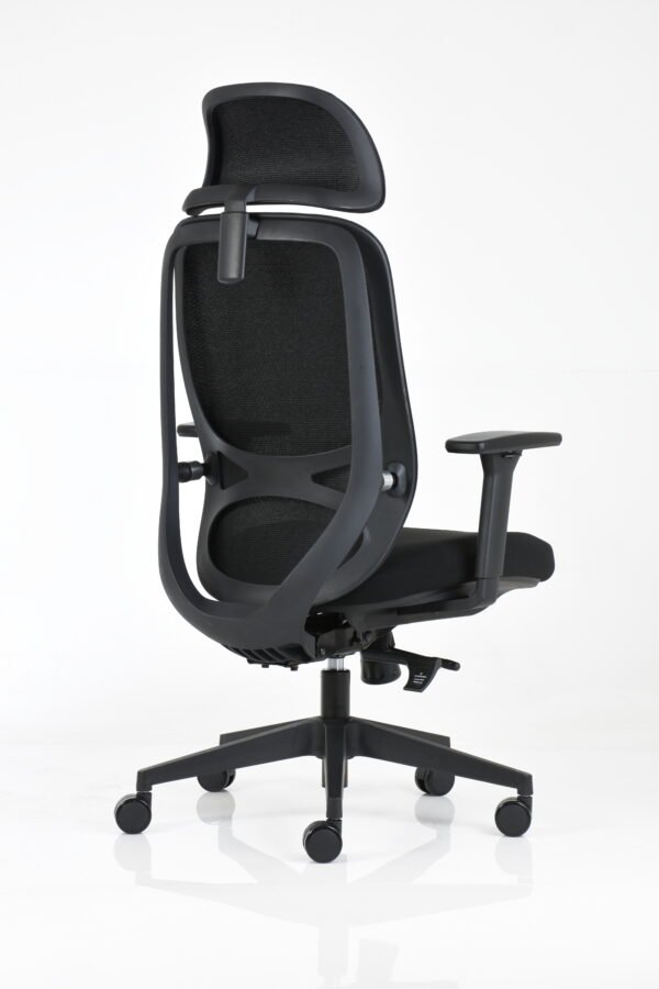 Silla Oficina BM 8300 N - OM Mobiliario Silla ejecutiva 8300 N - Negra