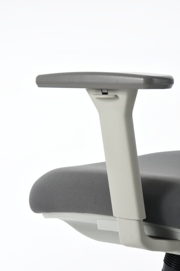 Silla oficina BM 8300 G - OM Mobiliario Silla ejecutiva 8300 G - Gris