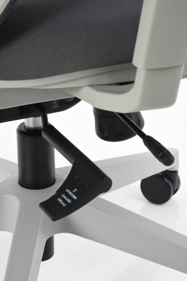 Silla oficina BM 8300 G - OM Mobiliario Silla ejecutiva 8300 G - Gris