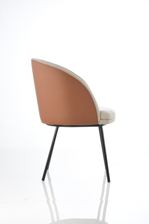 BM 1972 - OM Mobiliario - Silla residencial - 3 Silla para interiores. Base de patas fijas - BM 1972