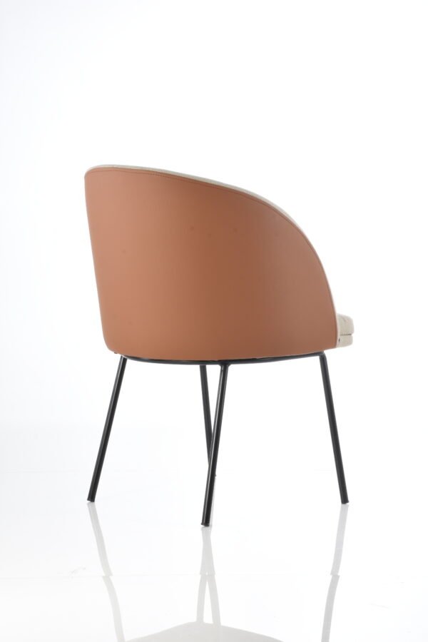 BM 1972 - OM Mobiliario - Silla residencial - 4 Silla para interiores. Base de patas fijas - BM 1972