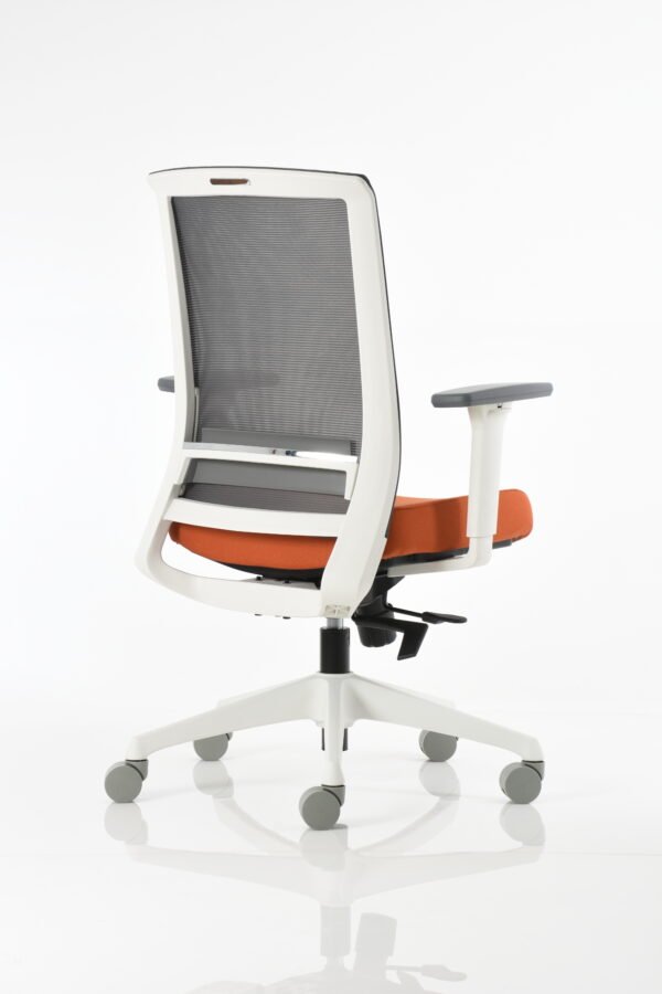 BM 7701 BL - OM Mobiliario - 4 Silla ejecutiva ergonómica. Sin cabecera - BM 7701 BL