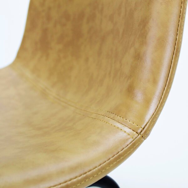 Comedor Sora + 6 o 4 Sillas Phoenix