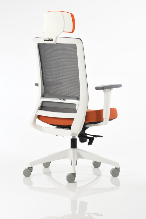 Silla ejecutiva BM 7700 BL - OM Mobiliario - 4 Silla ejecutiva ergonómica. Con cabecera - BM 7700 BL